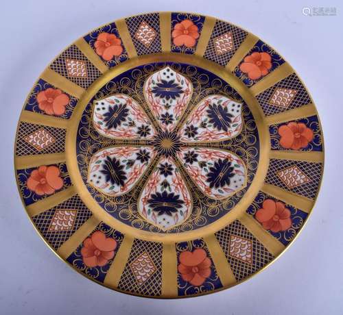 A LARGE ROYAL CROWN DERBY 1128 IMARI PLATE. 25.5 cm