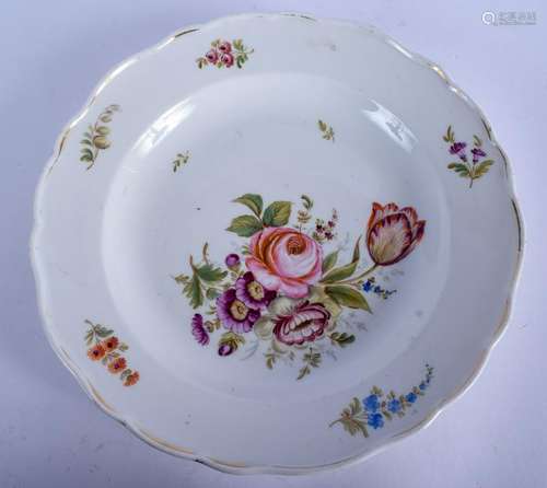 A 19TH CENTURY MEISSEN PORCELAIN SCALLOPED DISH painted