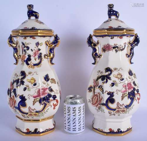 A LARGE PAIR OF MASONS BLUE MANDALAY VASES AND COVERS.