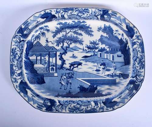 A LARGE 19TH CENTURY STAFFORDSHIRE BLUE & WHITE POTTERY