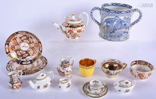 A GROUP OF ANTIQUE ROYAL CROWN DEBRY together with a