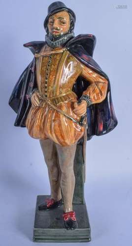 A ROYAL DOULTON FIGURE OR SIR WALTER RALEIGH HN 2015.