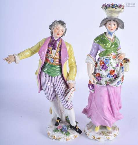 A PAIR OF 19TH CENTURY DRESDEN PORCELAIN FIGURES