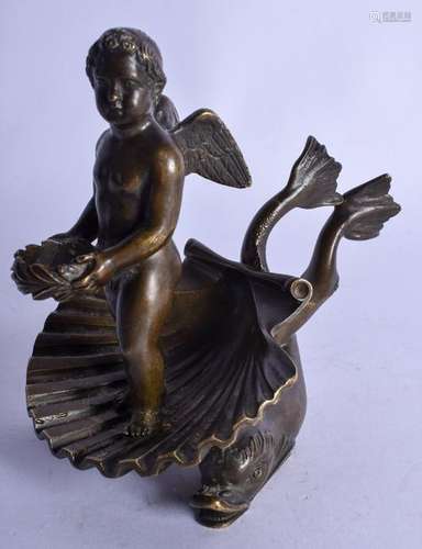 A 19TH CENTURY CONTINENTAL GRAND TOUR BRONZE FIGURE OF