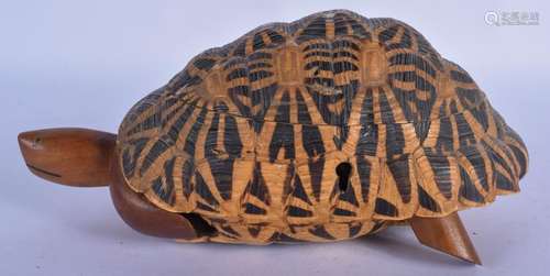 A VINTAGE CONTINENTAL CARVED PARQUETRY TORTOISE BOX AND