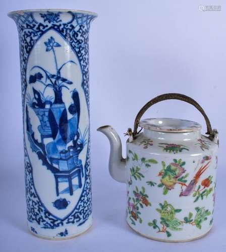 A 19TH CENTURY CHINESE BLUE AND WHITE VASE together