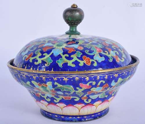 AN 18TH/19TH CENTURY CHINESE CANTON ENAMEL BOWL AND