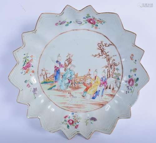 A VERY RARE 18TH CENTURY CHINESE FAMILLE ROSE PETAL