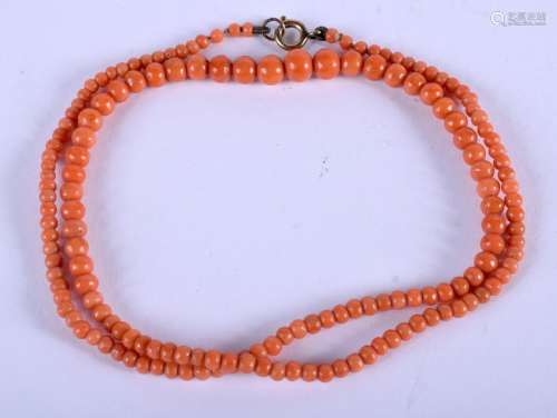 AN ART DECO CORAL NECKLACE. 11 grams. 46 cm long.