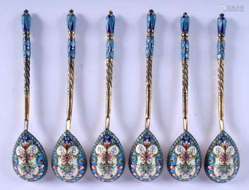 SIX RUSSIAN SILVER AND ENAMEL SPOONS 20th Century. 170