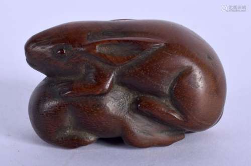 A 19TH CENTURY JAPANESE MEIJI PERIOD BOXWOOD NETSUKE OF