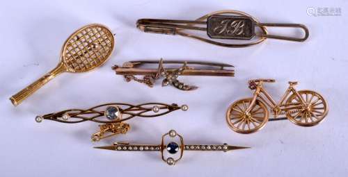 A GROUP OF VINTAGE GOLD AND ROLLED GOLD BROOCHES. 9 ct