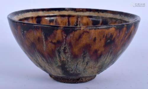 A CHINESE QING DYNASTY HARESFOOT STYLE BOWL with