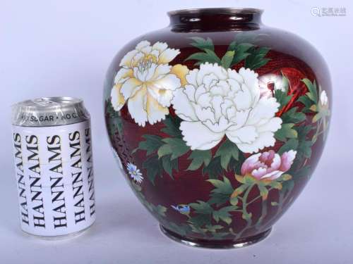 AN EARLY 20TH CENTURY JAPANESE CLOISONNE ENAMEL VASE