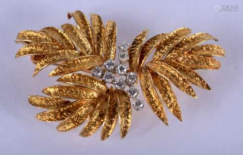 A 1970S 18CT GOLD TIFFANY & CO DIAMOND BROOCH. 11.3