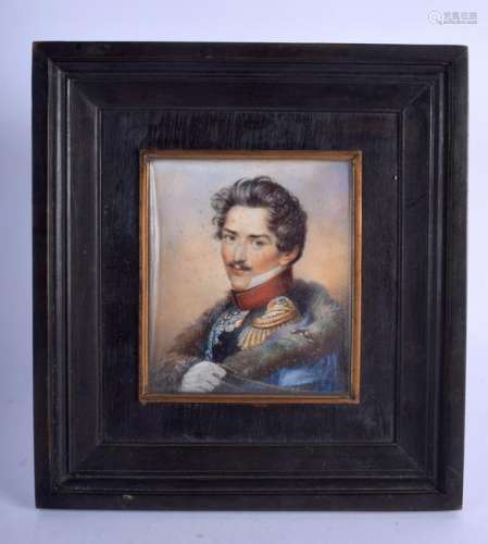 A LARGE EARLY 19TH CENTURY PAINTED I PORTRAIT MINIATURE