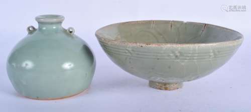 A CHINESE MING DYNASTY CELADON STONEWARE BOWL together
