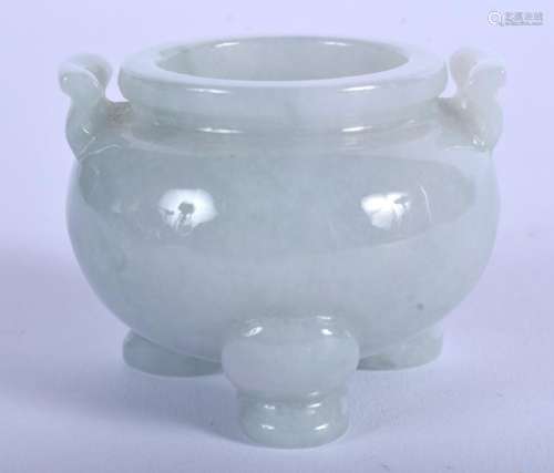 A RARE EARLY 20TH CENTURY CHINESE ICEY JADEITE CENSER