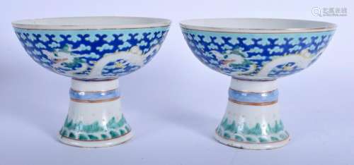 A PAIR OF EARLY 20TH CENTURY CHINESE FAMILLE ROSE STEM