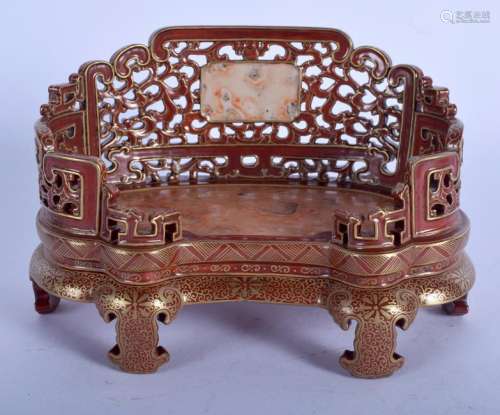 A RARE EARLY 20TH CENTURY CHINESE GILT PAINTED THRONE