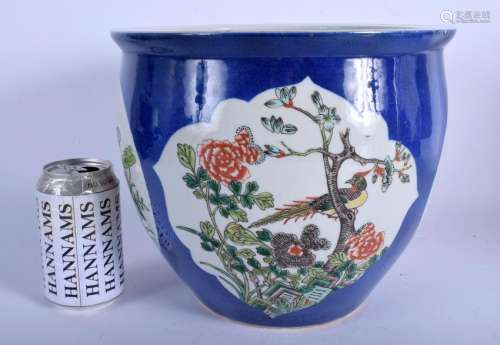 A LARGE 19TH CENTURY CHINESE POWDER BLUE FAMILLE VERTE