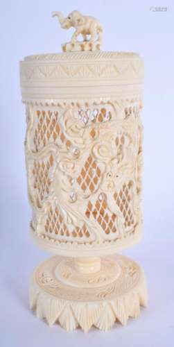 AN EARLY 20TH CENTURY CHINESE CANTON I VASE AND COVER