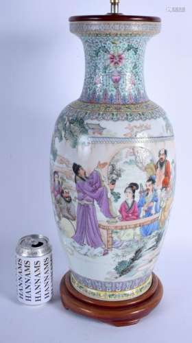 A LARGE CHINESE REPUBLICAN PERIOD FAMILLE ROSE VASE