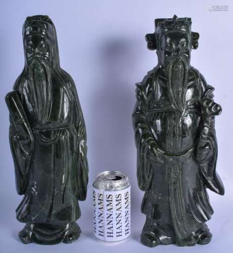 A LARGE PAIR OF EARLY 20TH CENTURY CHINESE CARVED