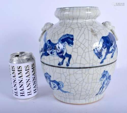 A RARE 19TH CENTURY CHINESE BLUE AND WHITE CRACKLE