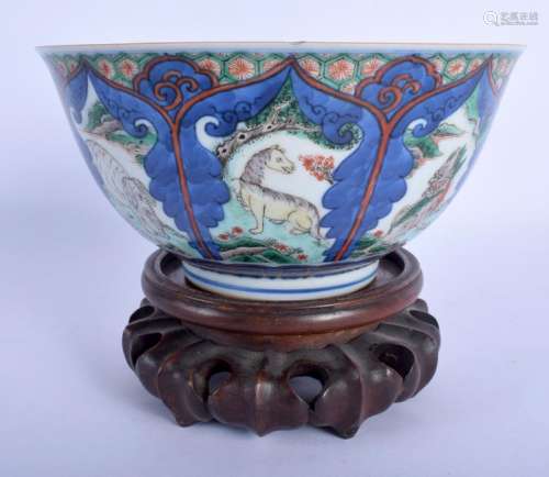 A RARE 17TH CENTURY CHINESE FAMILLE VERTE PORCELAIN