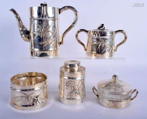 AN EARLY 20TH CENTURY JAPANESE MEIJI PERIOD SILVER