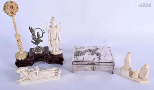 AN EARLY 20TH CENTURY JAPANESE SPELTER BOX together