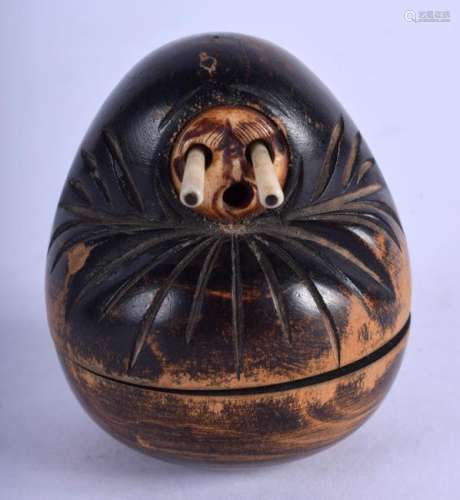 A JAPANESE TAISHO PERIOD CARVED WOOD KOBE TOY with