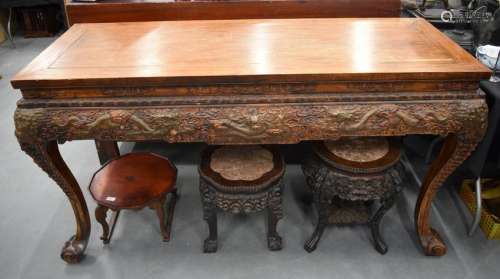 A GOOD LARGE LATE 19TH CENTURY CHINESE HARDWOOD TABLE