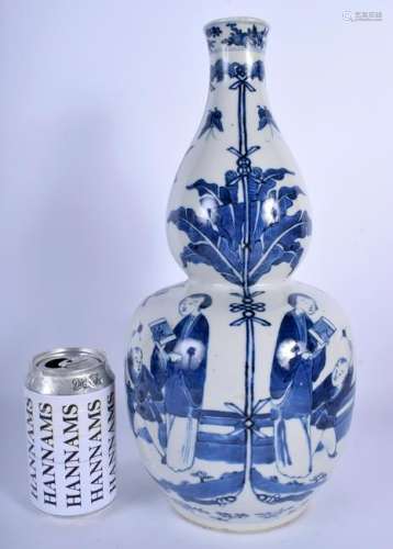 A LARGE 19TH CENTURY CHINESE DOUBLE GOURD PORCELAIN