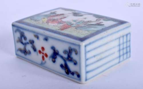 A LATE 18TH/19TH CENTURY CHINESE PORCELAIN SCROLL