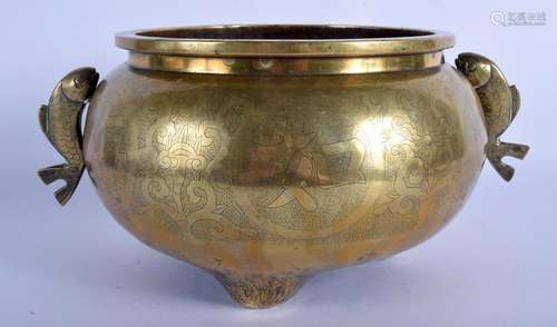 A 19TH CENTURY CHINESE TWIN HANDLED BRONZE CENSER