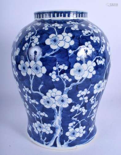 A 19TH CENTURY CHINESE BLUE AND WHITE VASE bearing