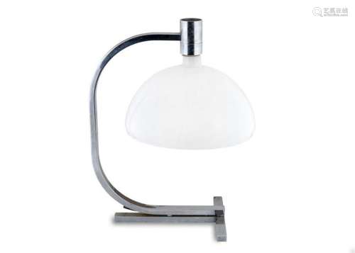 A Modernist Blown Glass and Chrome Table Lamp Height 27