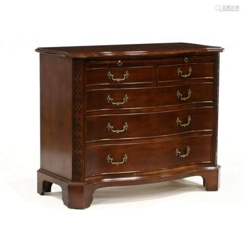 Century, Chippendale Style Mahogany Serpentine Chest