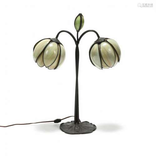 Art Nouveau Stained Glass Lily Pad Table Lamp