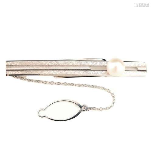 Cultured Pearl, 14k White Gold Tie Clip.