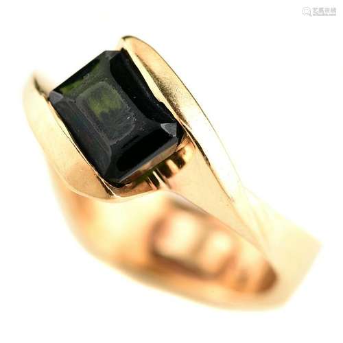 Green Tourmaline, 14k Yellow Gold Ring.