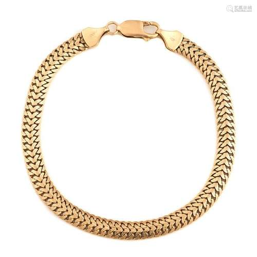 18k Yellow Gold Bracelet.