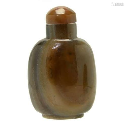 Chinese Agate Snuff Bottle.