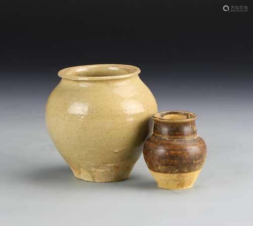 Two Chinese Jars