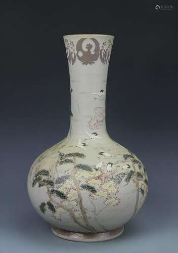 Japanese Famille Rose Vase with Crane