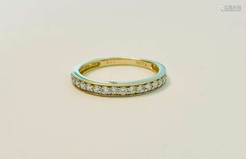 Unisex Natural 1mm Diamonds & Yellow Gold Ring