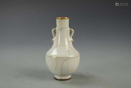 Chinese Ge Yao Mini Vase