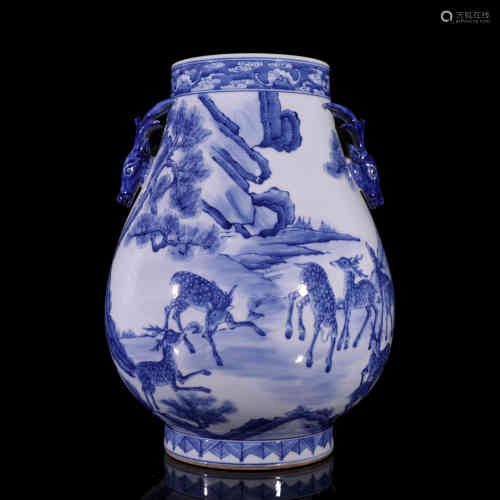 A Chinese Blue and White Porcelain Zun